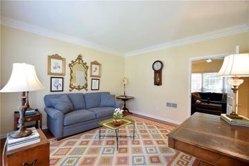 340 Channings Lake Dr., Lawrenceville, GA 30043