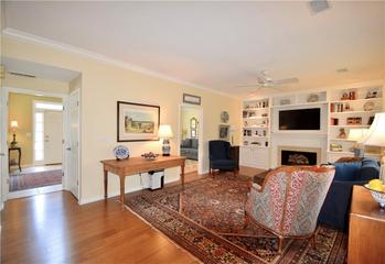 340 Channings Lake Dr., Lawrenceville, GA 30043