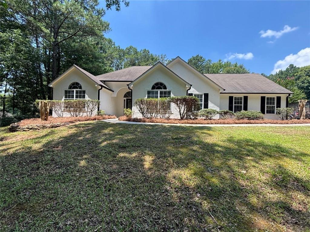 12 Barrington Ct., Sharpsburg, GA 30277