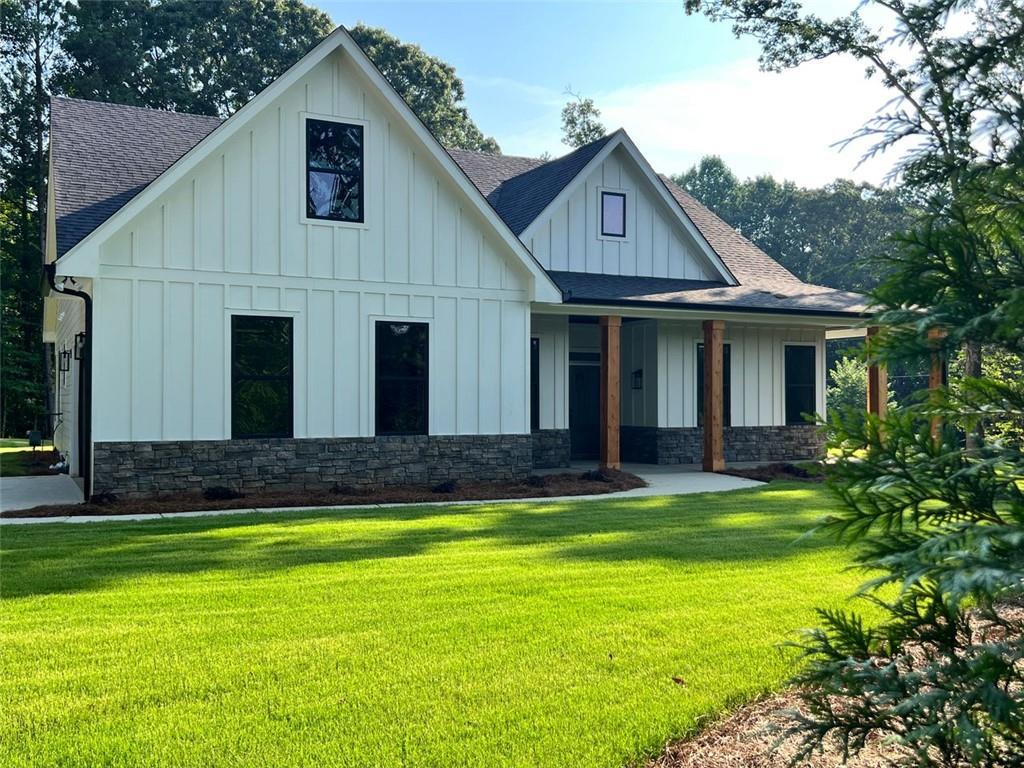 682 Ferguson Pl., Dallas, GA 30132