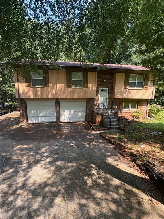 2101 Newgate Dr., Decatur, GA 30035