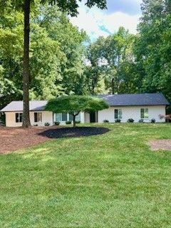 1360 Bethany Ct., Alpharetta, GA 30004