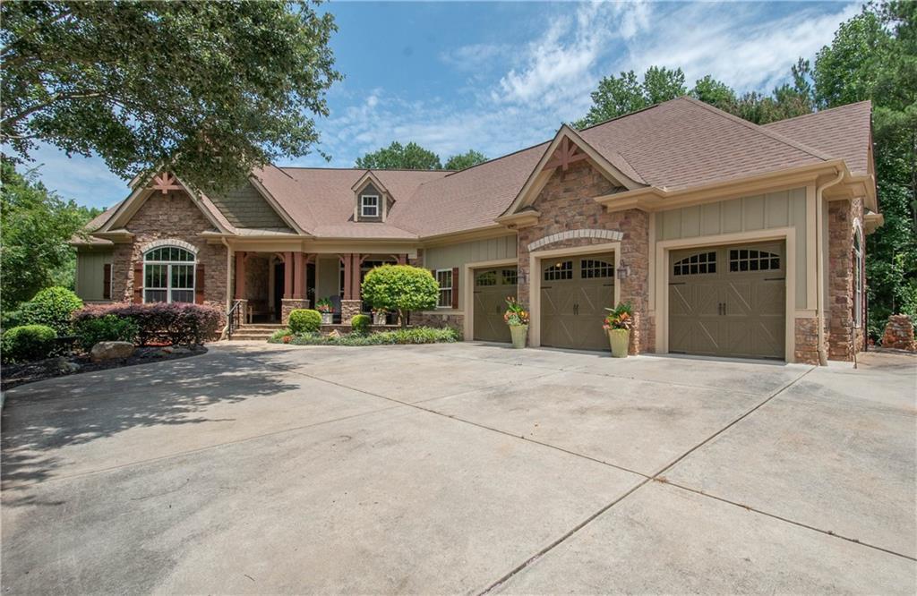 551 Arbor Springs Pkwy., Newnan, GA 30265