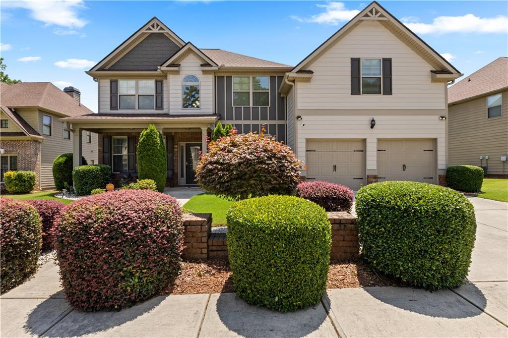 2602 Corey Park Dr., Loganville, GA 30052