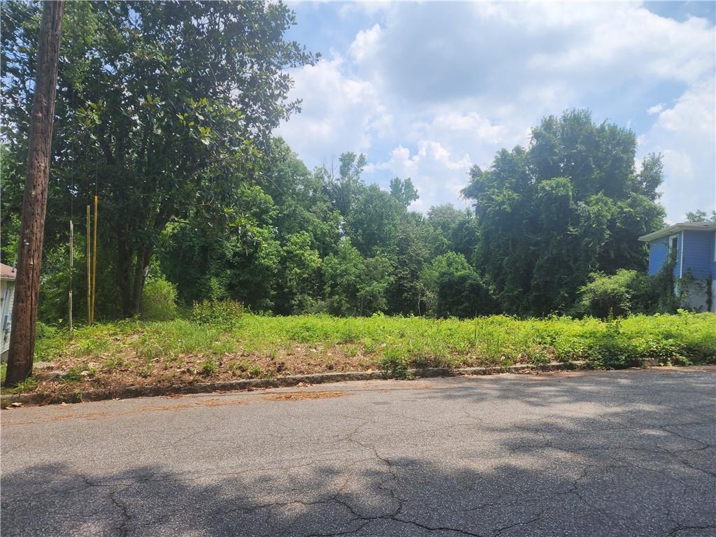 2782 Mango Cir., Atlanta, GA 30318