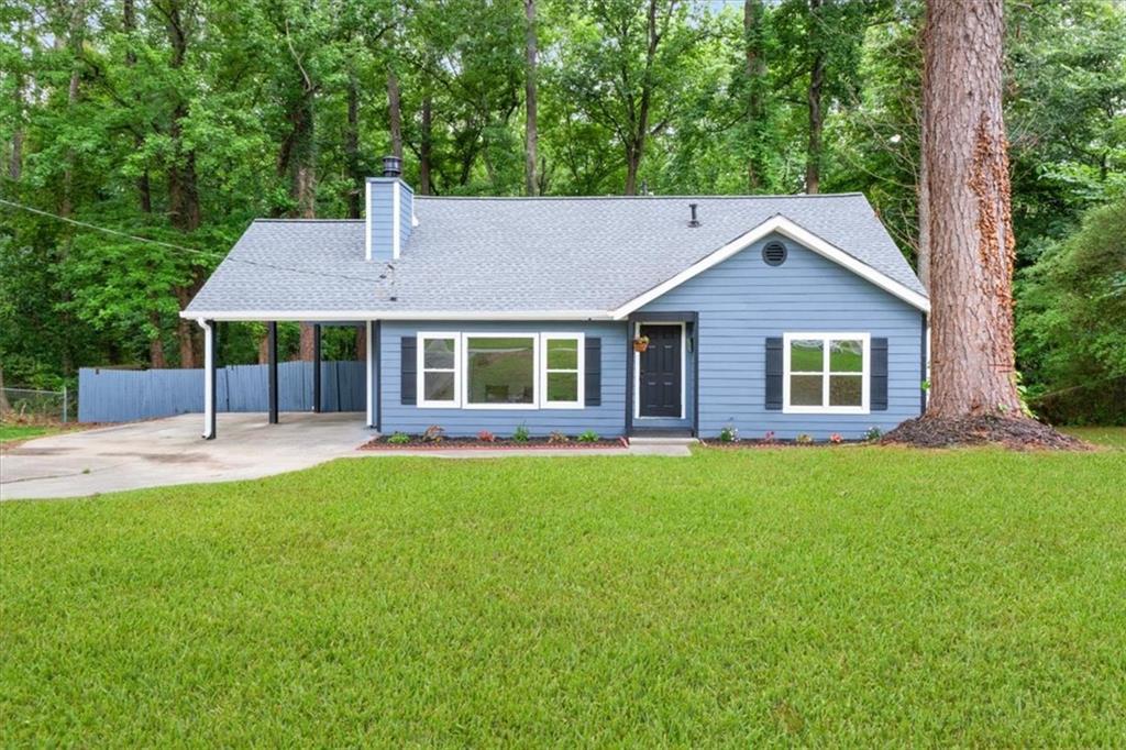 9025 Huntwood Ln., Riverdale, GA 30274