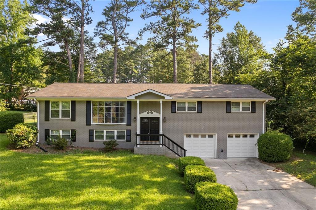 81 Cedar Valley Dr., Kennesaw, GA 30144
