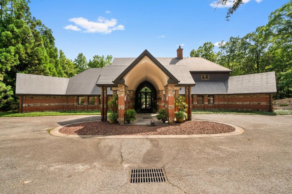 114 Lees Lake Rd., Fayetteville, GA 30214