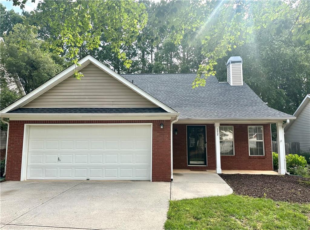 172 Stoneforest Dr., Woodstock, GA 30189