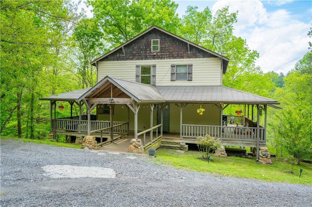 361 Meadow Ln., Talking Rock, GA 30175