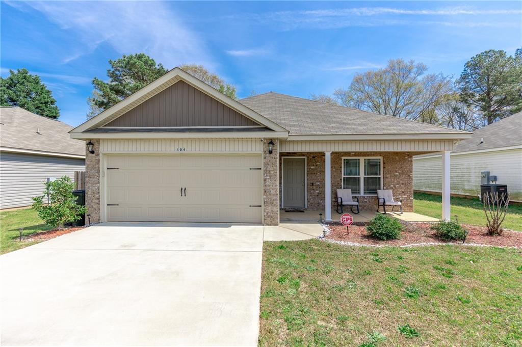104 Hughes Dr., Warner Robins, GA 31093