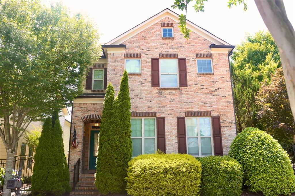7825 Crownpoint Dr., Alpharetta, GA 30005
