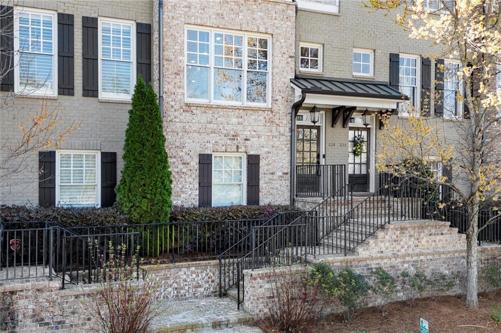 226 Chastain Preserve Ln., Atlanta, GA 30342