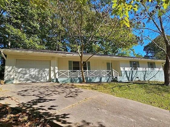 1596 Allgood Rd., Stone Mountain, GA 30083