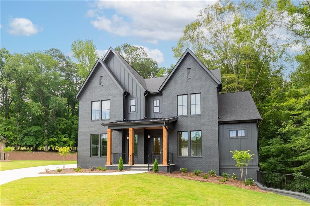 3846 Town Farms Dr., Peachtree Corners, GA 30092