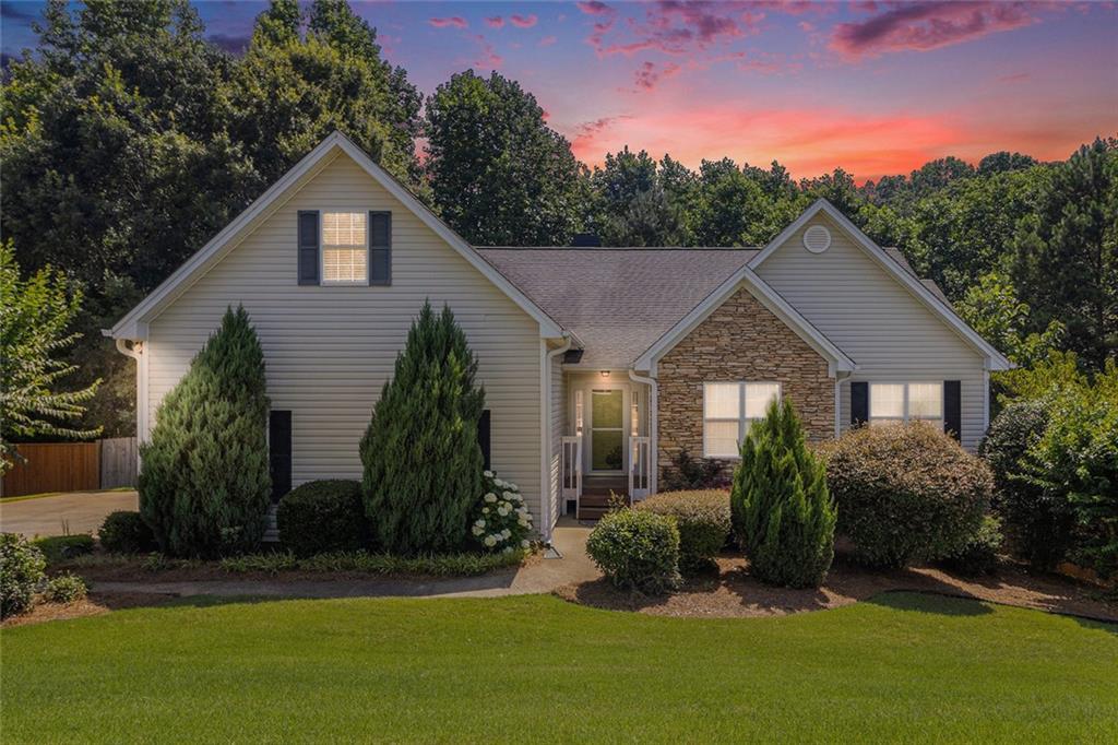 6411 Compass Dr., Flowery Branch, GA 30542