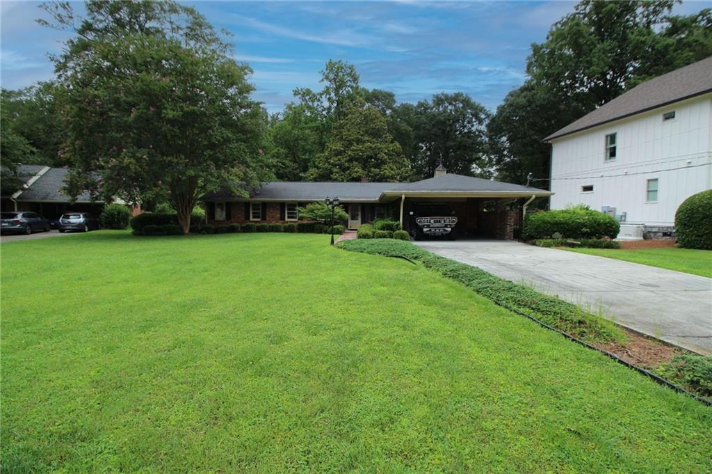 742 Starlight Ct., Sandy Springs, GA 30342