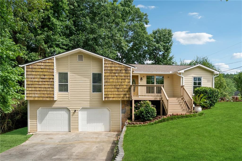 3753 Eli Dr., Snellville, GA 30039