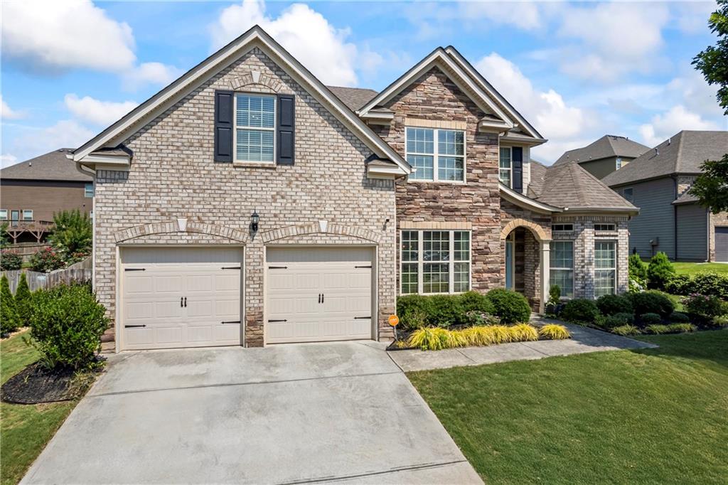 3952 Dragon Fly Ln., Loganville, GA 30052