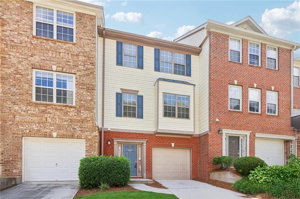 528 Lantern Wood Dr., Scottdale, GA 30079