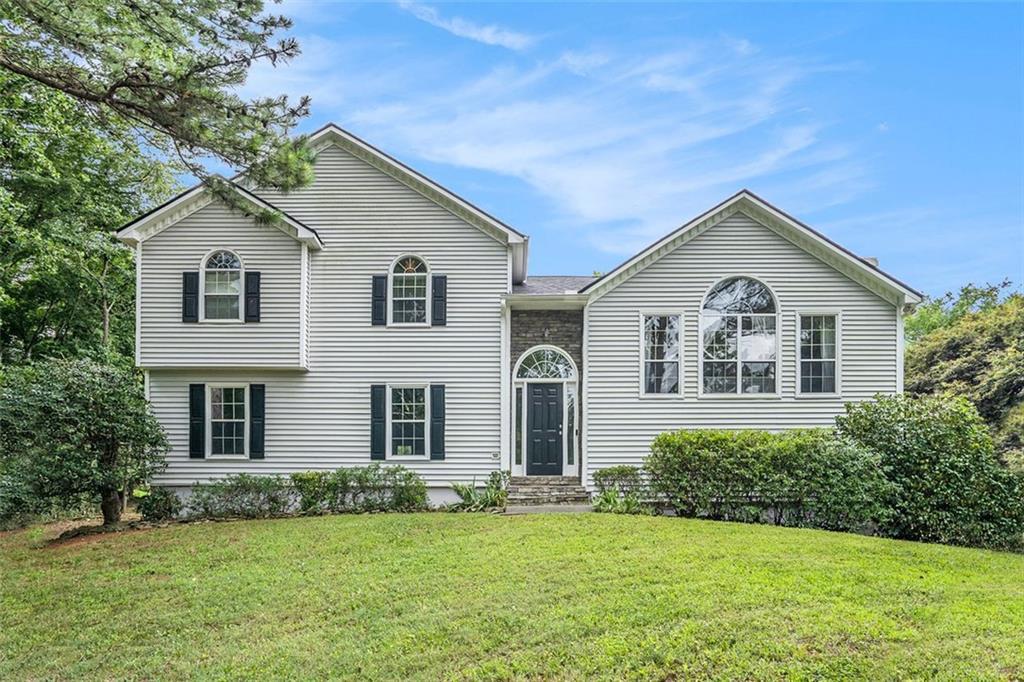 304 Bennett Farms Ct., Acworth, GA 30102
