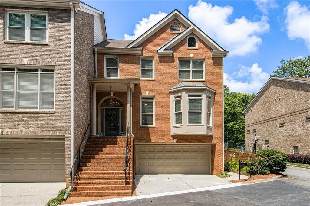 5575 Julian Pl., Atlanta, GA 30342