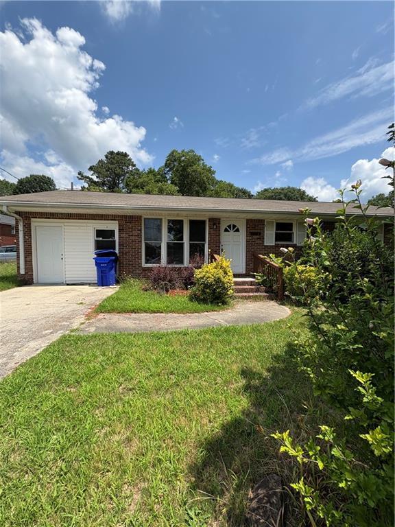 1098 Laurel Ln., Conyers, GA 30012