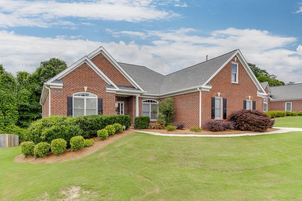 995 Lewis Ridge Cir., Lawrenceville, GA 30045
