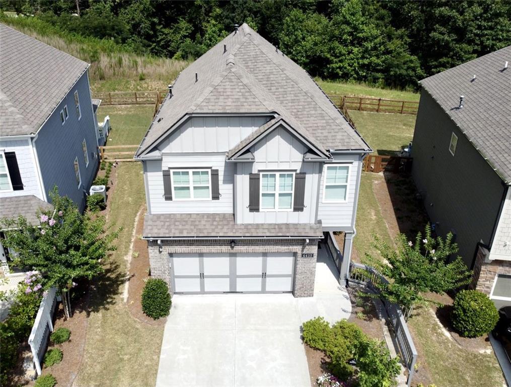 6410 Crosscreek Ln., Flowery Branch, GA 30542