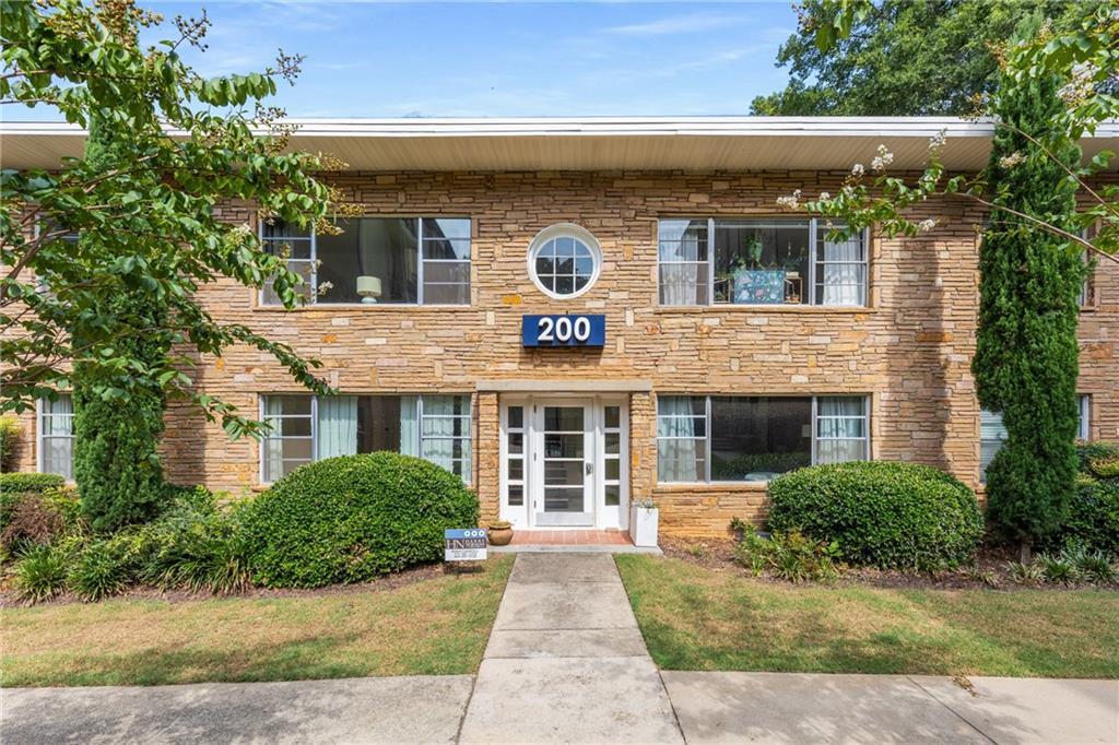 2240 Cheshire Bridge Rd. #206, Atlanta, GA 30324