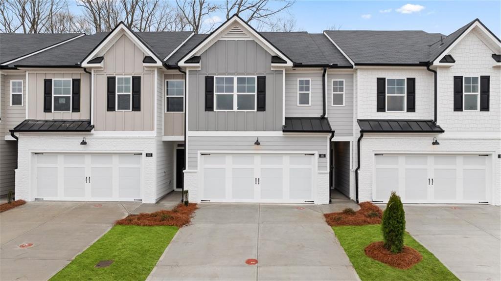 322 Sound Cir., Stockbridge, GA 30281