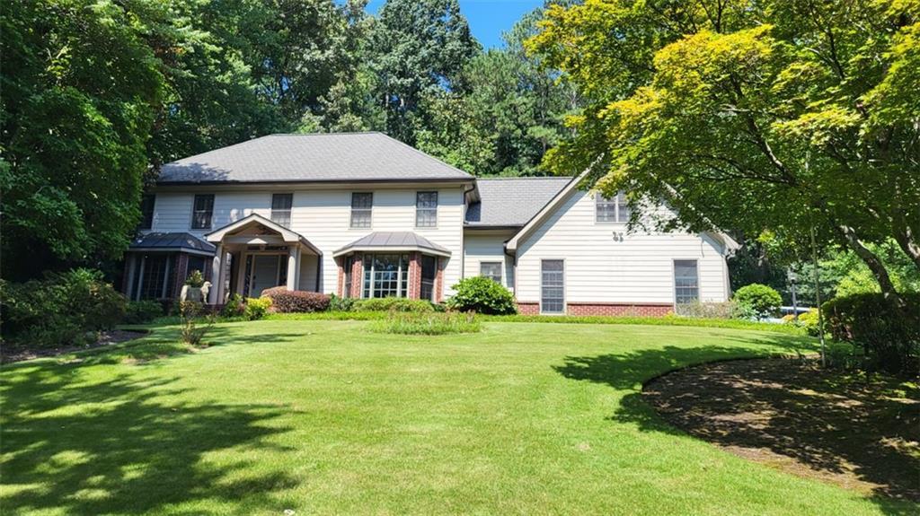 5475 E Idlewood Ln., Sandy Springs, GA 30327