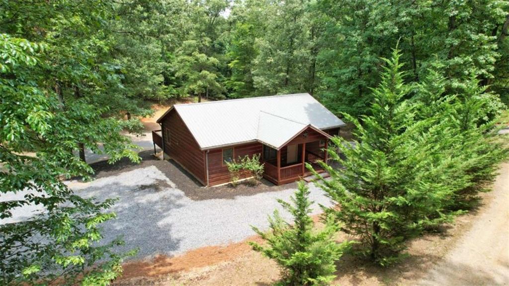981 Kelly Ridge Dr., Blue Ridge, GA 30513