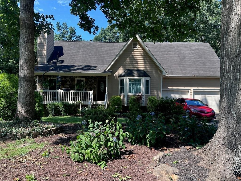 1960 Fernwood Dr., Lawrenceville, GA 30043