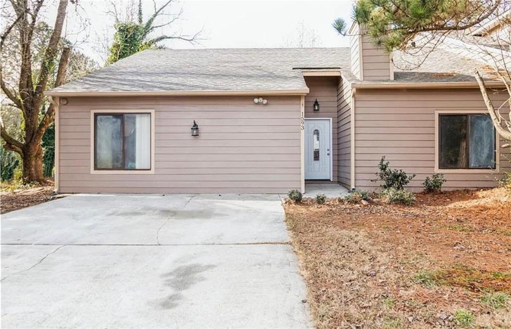 1593 Dillard Rd., Stone Mountain, GA 30088