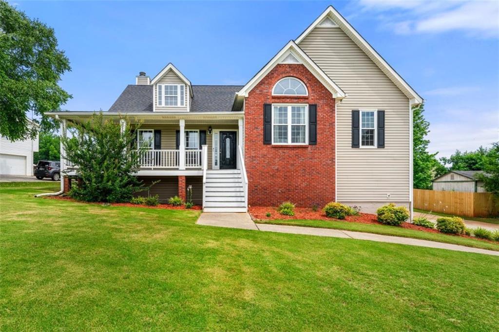 71 Barrington Dr., Hiram, GA 30141