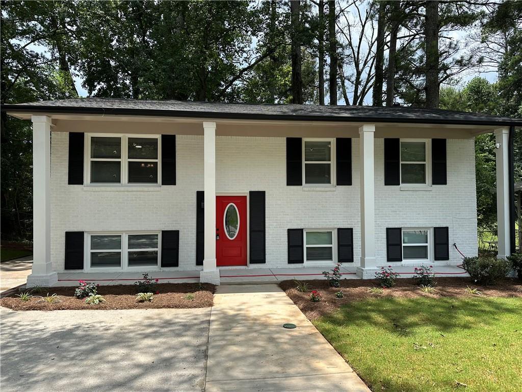 2764 Ocean Valley Dr., Atlanta, GA 30349