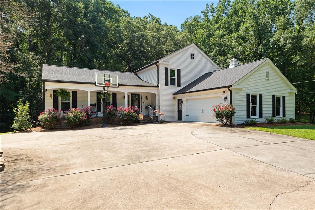 12550 Hutcheson Ferry Rd., Chattahoochee Hills, GA 30268