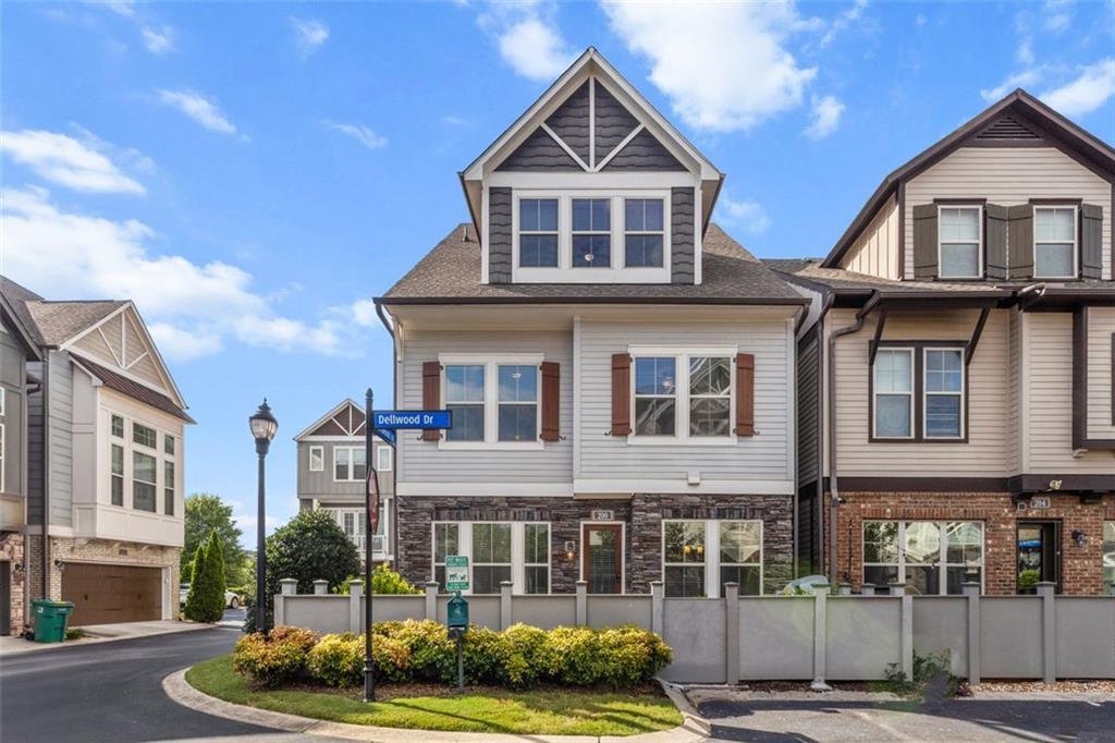200 Dellwood Drive Se, Smyrna, GA 30080