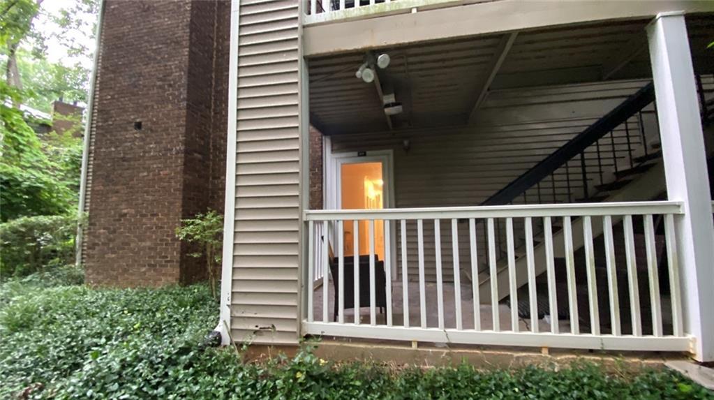201 Barrington Hills Dr., Atlanta, GA 30350