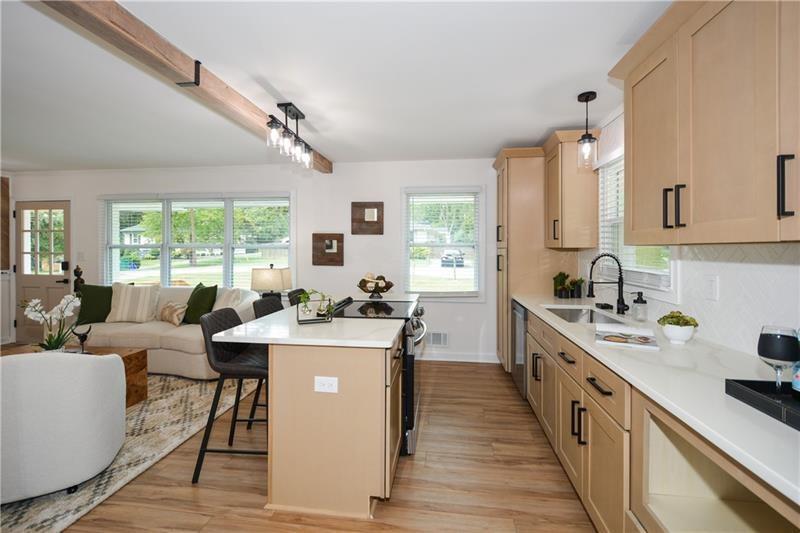 1048 Pinehurst Dr., Smyrna, GA 30080