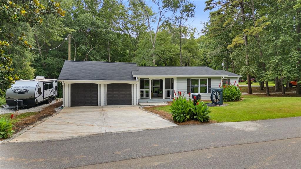 192 Hoke St., Maysville, GA 30558