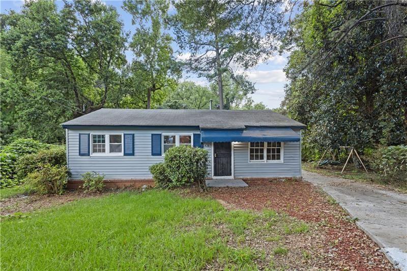 2436 Clarissa Dr., Atlanta, GA 30318