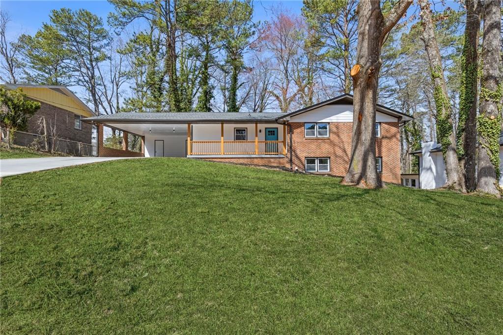 5277 Cardinal Ln., Lilburn, GA 30047