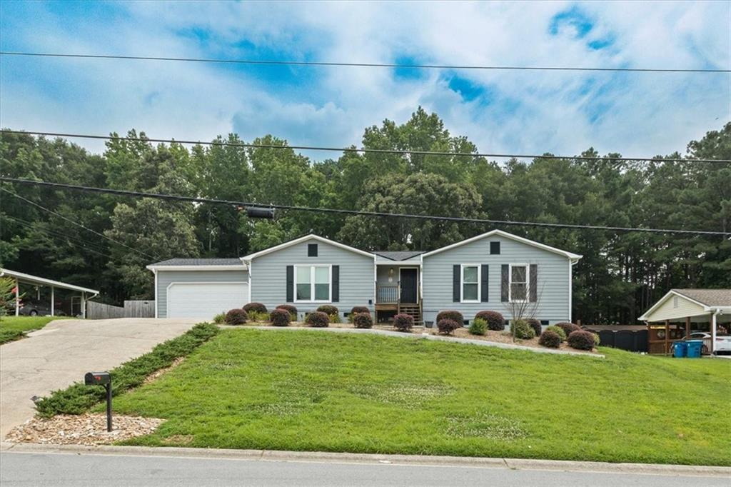 2711 Bluffton Rd., Buford, GA 30519