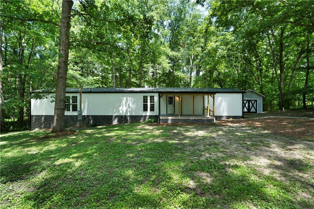 68 Wagon Trail Cir., Dallas, GA 30132