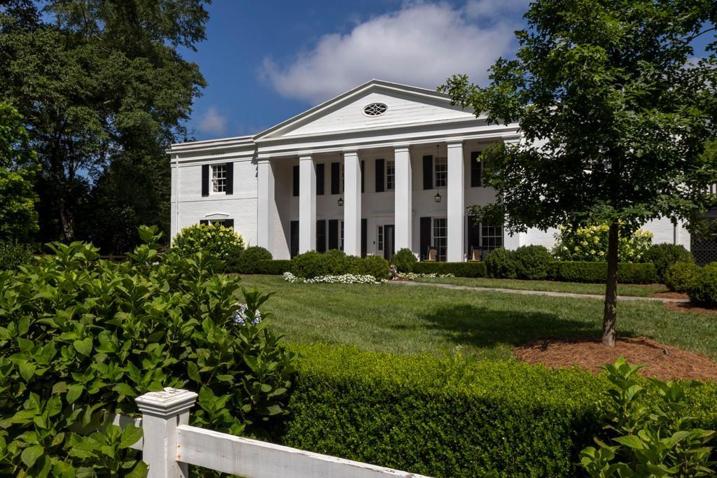 3200 Arden Rd., Atlanta, GA 30305