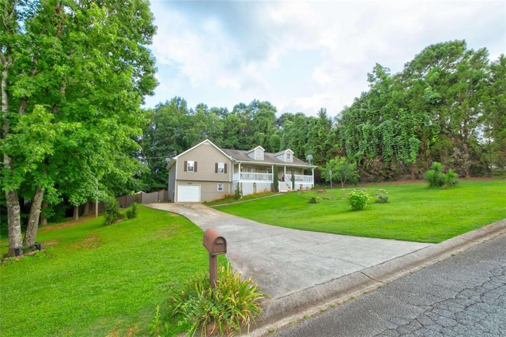 1137 Eagles Nest Cir., Carrollton, GA 30116