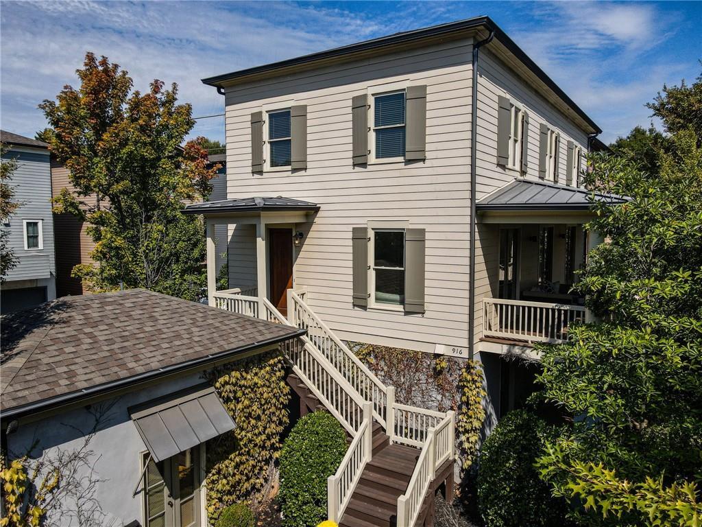 916 Ives Ln., Atlanta, GA 30316