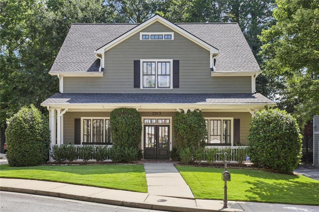 2213 Parkview Ct., Atlanta, GA 30318